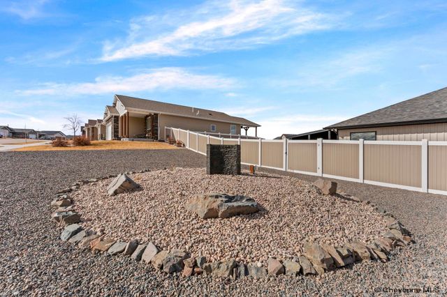 2226 PACK SADDLE RD, Cheyenne, WY 82007