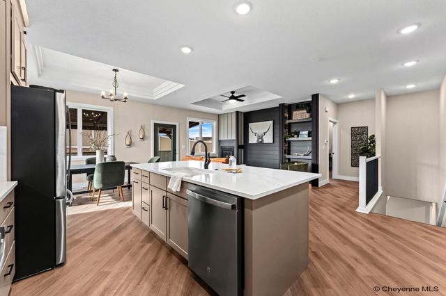 2226 PACK SADDLE RD, Cheyenne, WY 82007