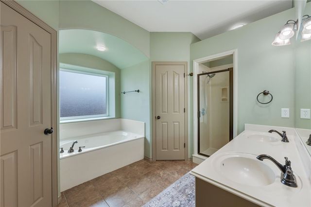 8427 Alison Avenue, College Station, TX 77845