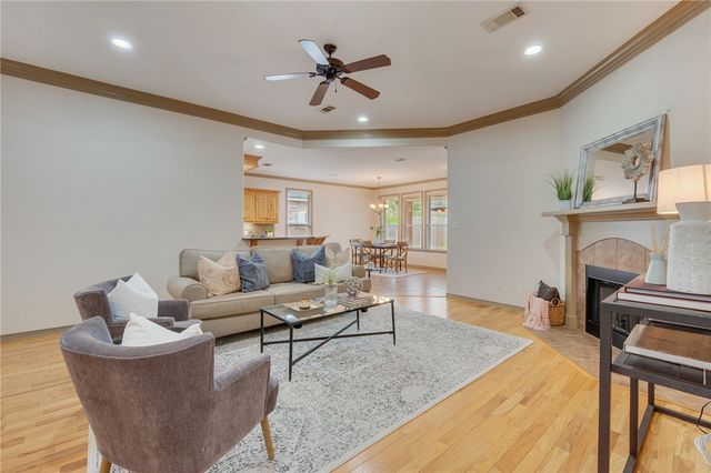 8427 Alison Avenue, College Station, TX 77845