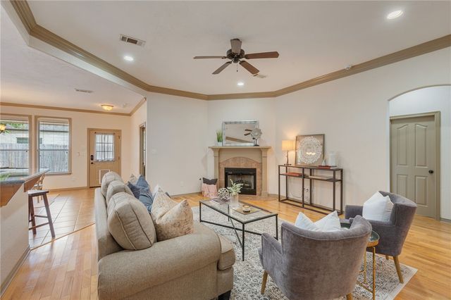 8427 Alison Avenue, College Station, TX 77845