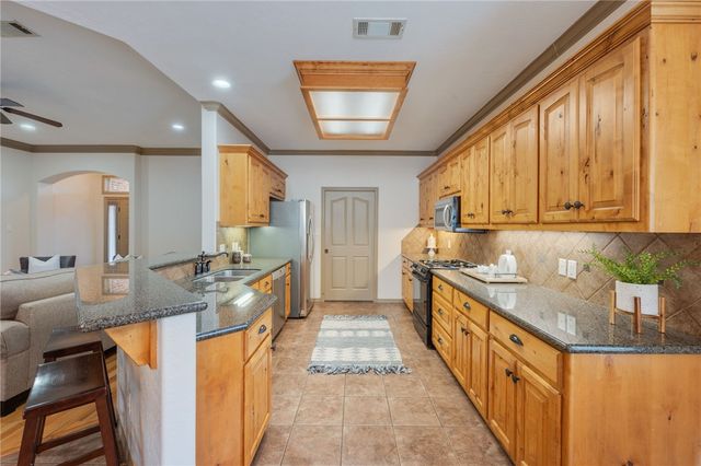 8427 Alison Avenue, College Station, TX 77845