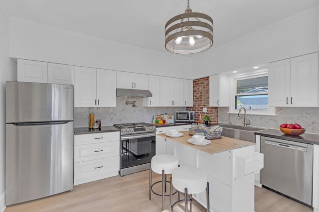 30 Clark Place, Columbus, OH 43201