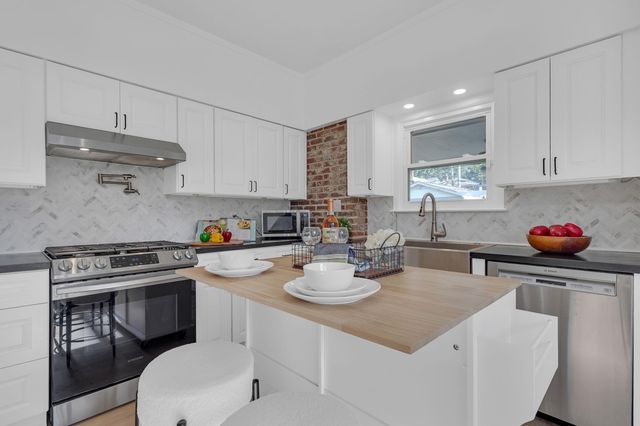 30 Clark Place, Columbus, OH 43201