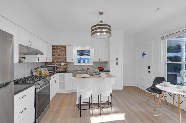 30 Clark Place, Columbus, OH 43201