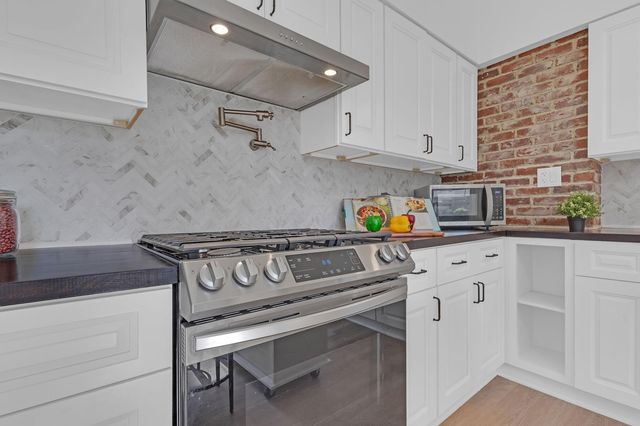 30 Clark Place, Columbus, OH 43201