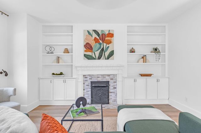 30 Clark Place, Columbus, OH 43201