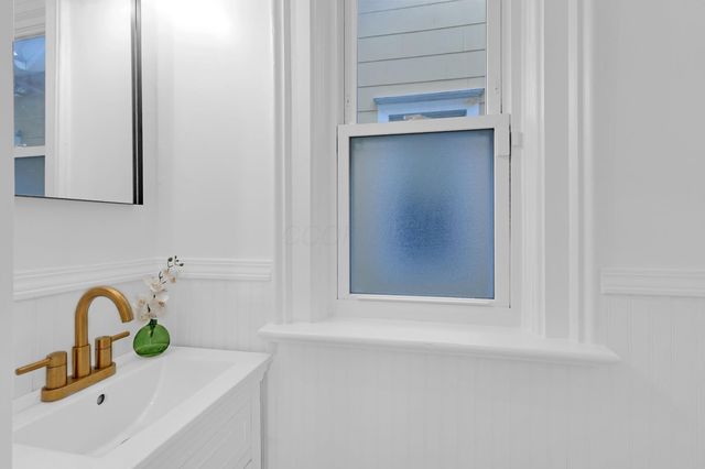30 Clark Place, Columbus, OH 43201