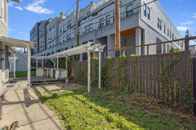 30 Clark Place, Columbus, OH 43201