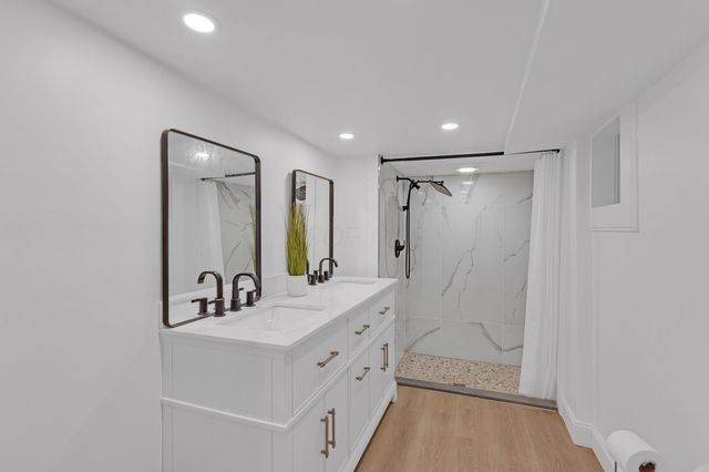 30 Clark Place, Columbus, OH 43201