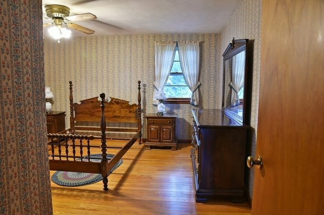 11 Almon Ave, West Springfield, MA 01089