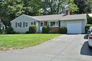 11 Almon Ave, West Springfield, MA 01089