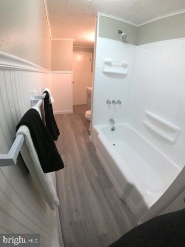 132 WATER ST, New Philadelphia, PA 17959