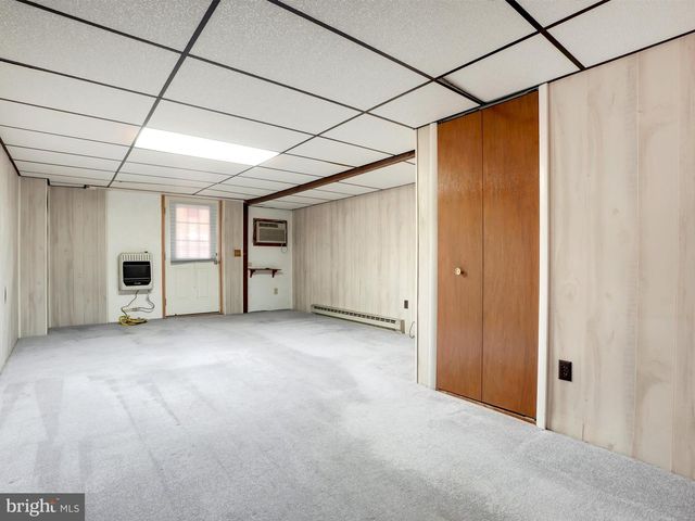 132 WATER ST, New Philadelphia, PA 17959