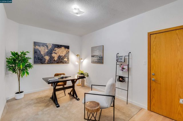 3882 Chestnut Ave, Concord, CA 94519