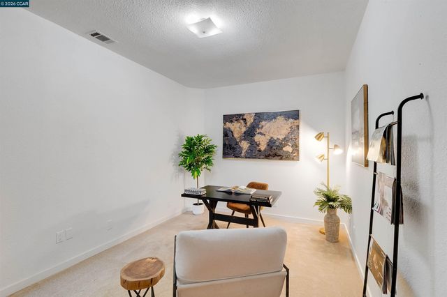 3882 Chestnut Ave, Concord, CA 94519