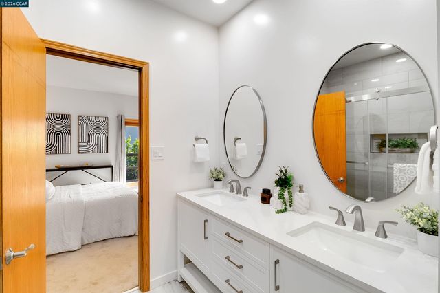 3882 Chestnut Ave, Concord, CA 94519