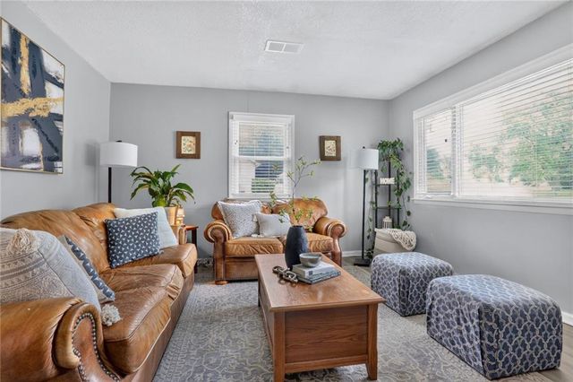 7031 Edith Avenue, Kansas City, KS 66109