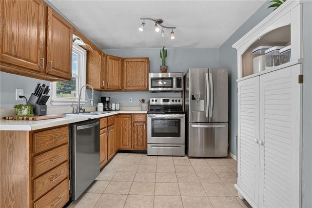 7031 Edith Avenue, Kansas City, KS 66109