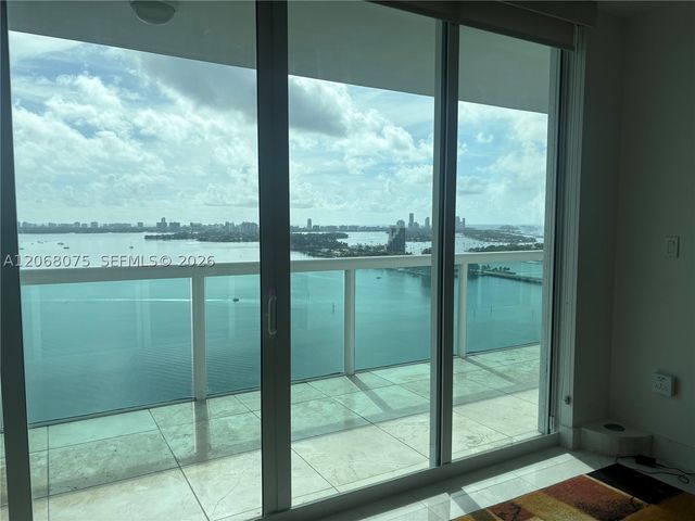 1800 N Bayshore Dr 3007, Miami, FL 33132