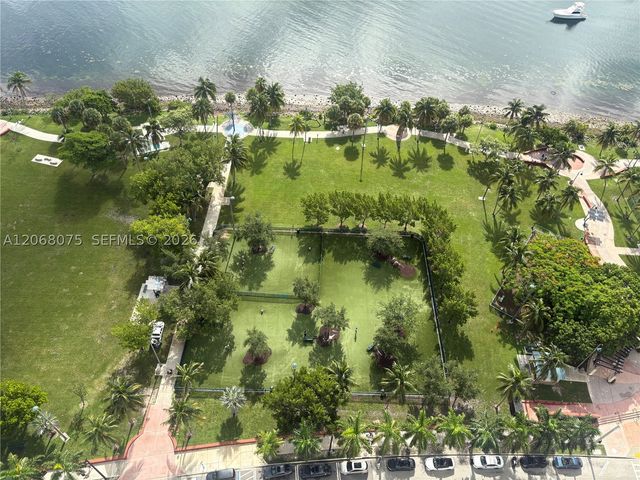 1800 N Bayshore Dr 3007, Miami, FL 33132