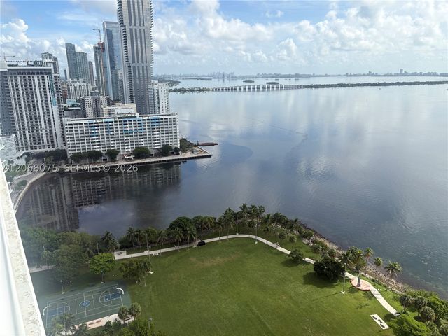 1800 N Bayshore Dr 3007, Miami, FL 33132