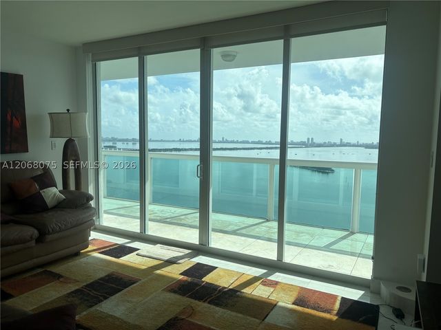 1800 N Bayshore Dr 3007, Miami, FL 33132