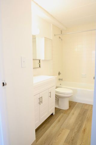 1 Pond 4N, Winthrop, MA 02152