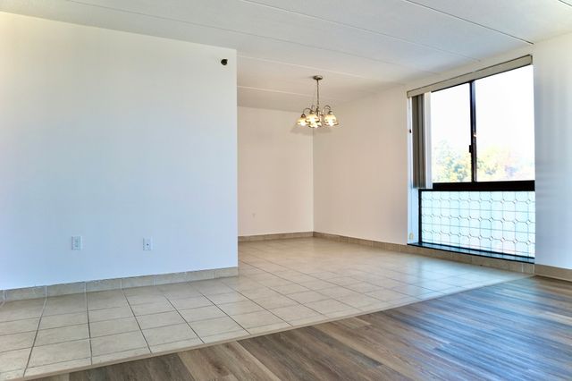 1 Pond 4N, Winthrop, MA 02152