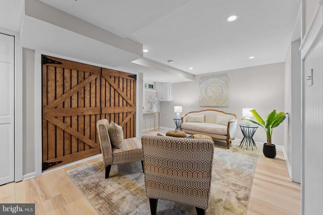 1214 W BRADDOCK RD, Alexandria, VA 22302