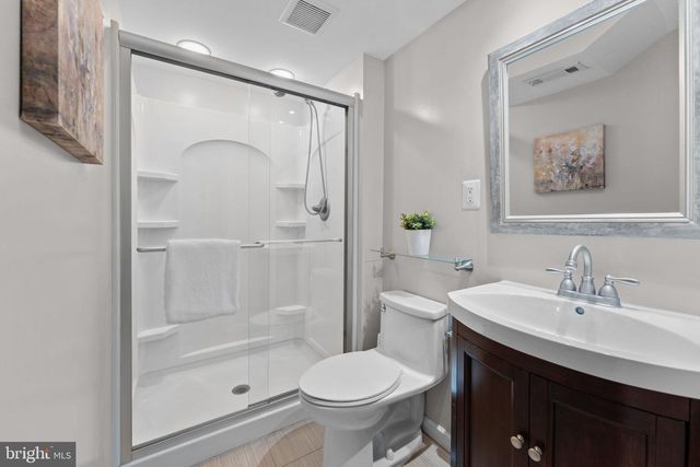 1214 W BRADDOCK RD, Alexandria, VA 22302