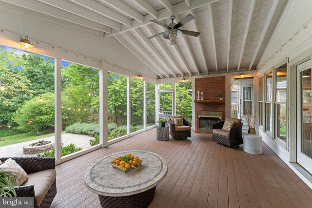 1214 W BRADDOCK RD, Alexandria, VA 22302