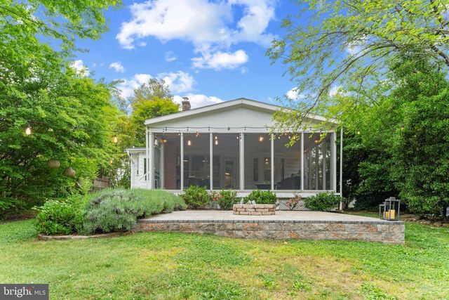 1214 W BRADDOCK RD, Alexandria, VA 22302