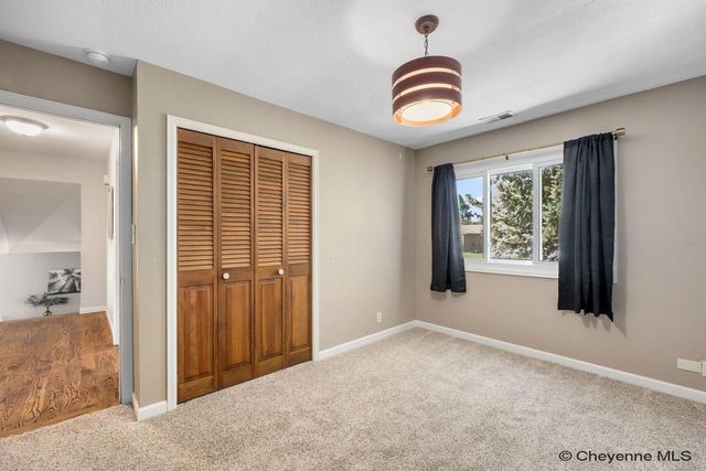 7119 CORDOVA DR, Cheyenne, WY 82009