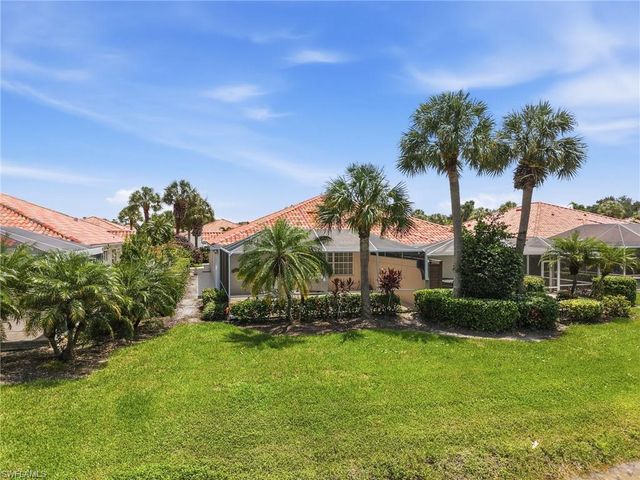 4079 Los Altos CT E, Naples, FL 34109