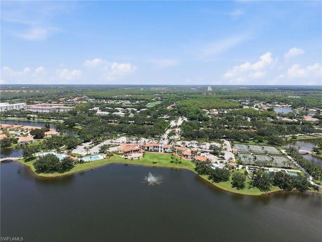 4079 Los Altos CT E, Naples, FL 34109