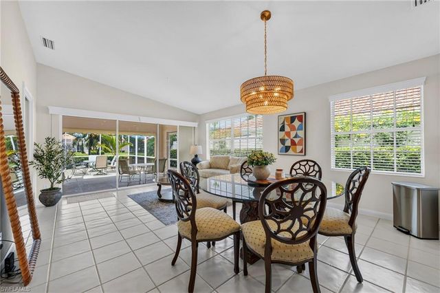 4079 Los Altos CT E, Naples, FL 34109