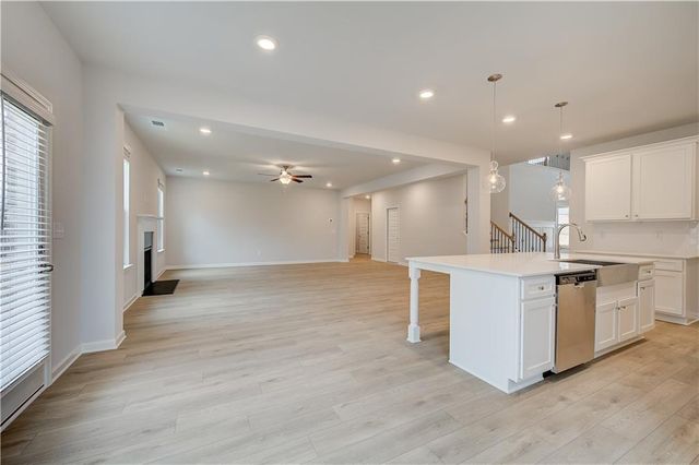 205 Delta Drive, Mcdonough, GA 30253
