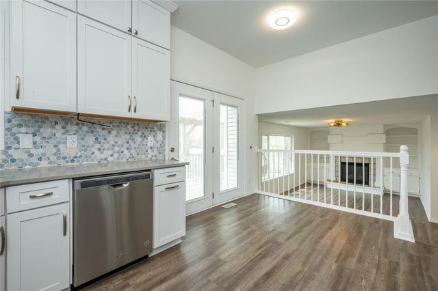 350 SE Westgate Drive, Waukee, IA 50263