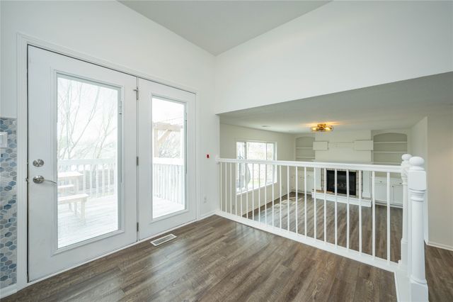 350 SE Westgate Drive, Waukee, IA 50263