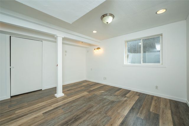 350 SE Westgate Drive, Waukee, IA 50263