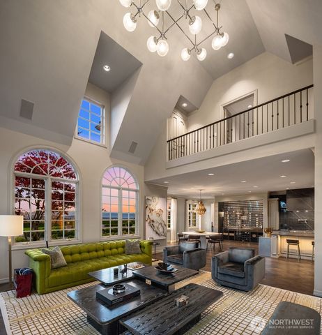 1750 92nd Avenue NE, Clyde Hill, WA 98004