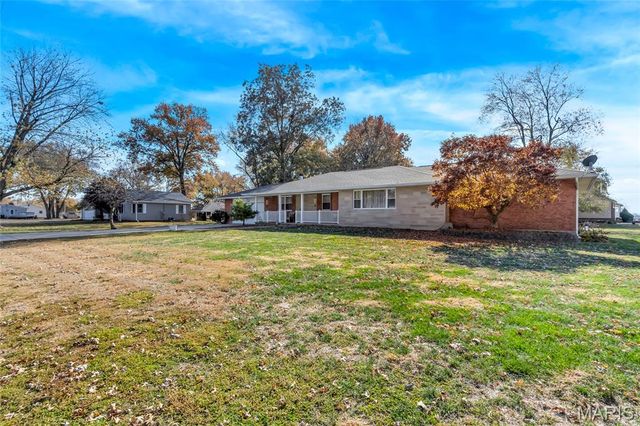 1135 Common Field Street, Portage Des Sioux, MO 63373