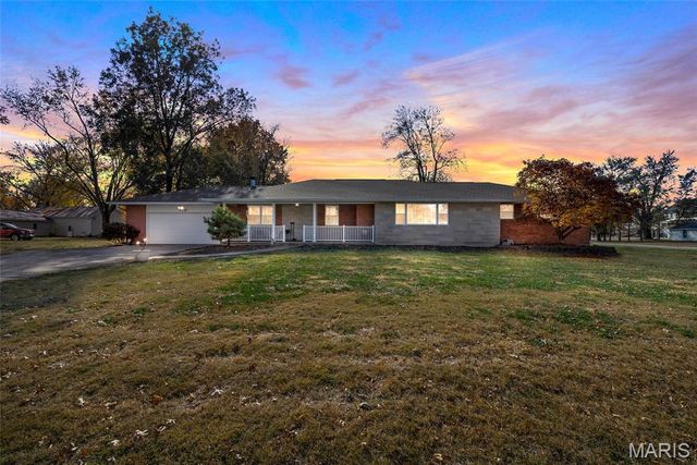 1135 Common Field Street, Portage Des Sioux, MO 63373