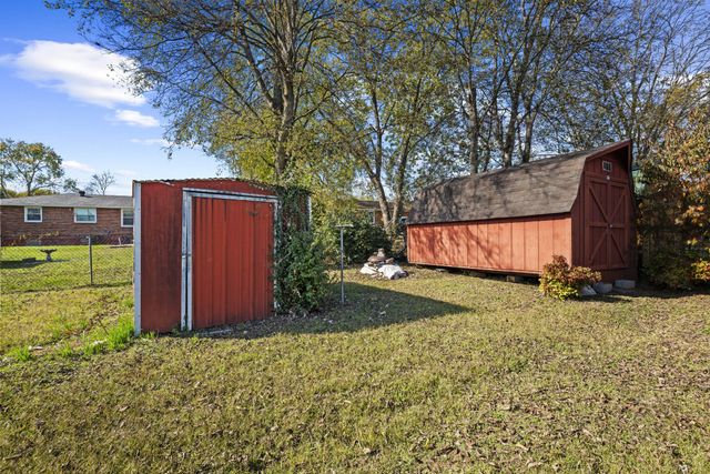 4025 Kings Cir, Nashville, TN 37218