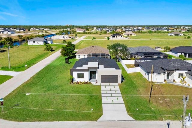 3927 NW 38TH STREET, Cape Coral, FL 33993