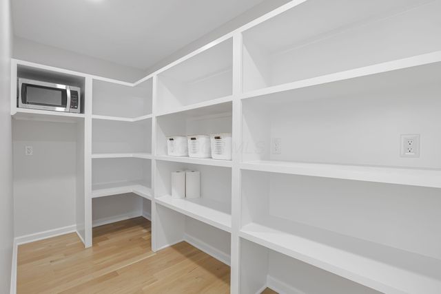 5699 Feldon Court NW, Carroll, OH 43112