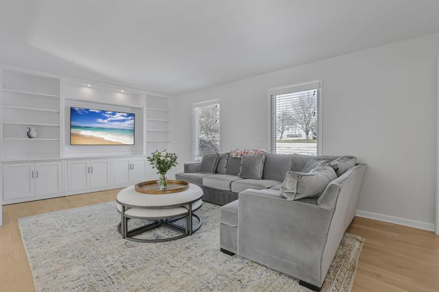 5699 Feldon Court NW, Carroll, OH 43112