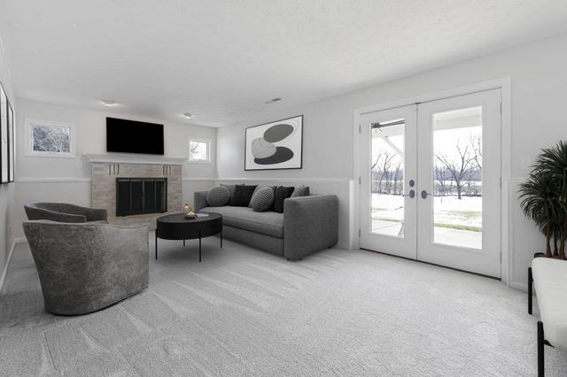 5699 Feldon Court NW, Carroll, OH 43112