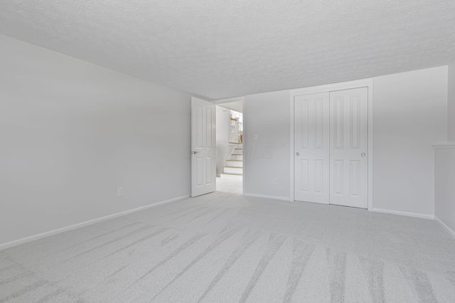 5699 Feldon Court NW, Carroll, OH 43112